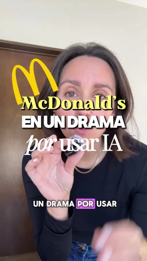 Vídeo de TikTok que explica cómo McDonald's retiró de YouTube su anuncio navideño generado con IA tras el rechazo del público