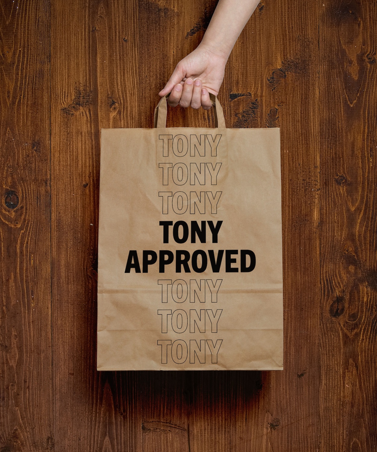 Tony Roma's identity in use